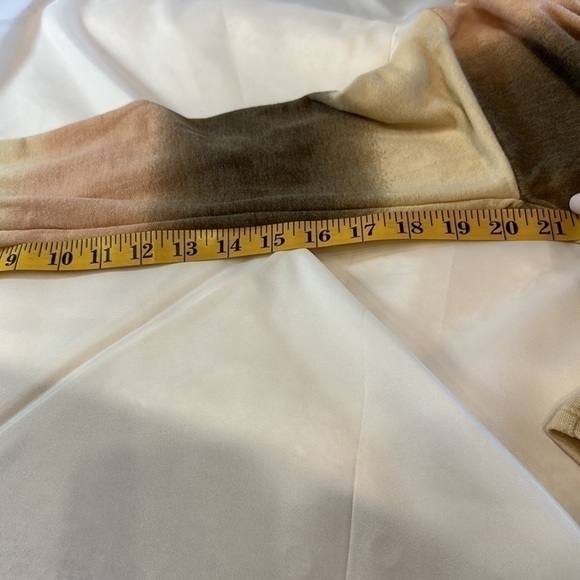 Mystree long sleeve sweater pink cream and tan small - Picture 8 of 12